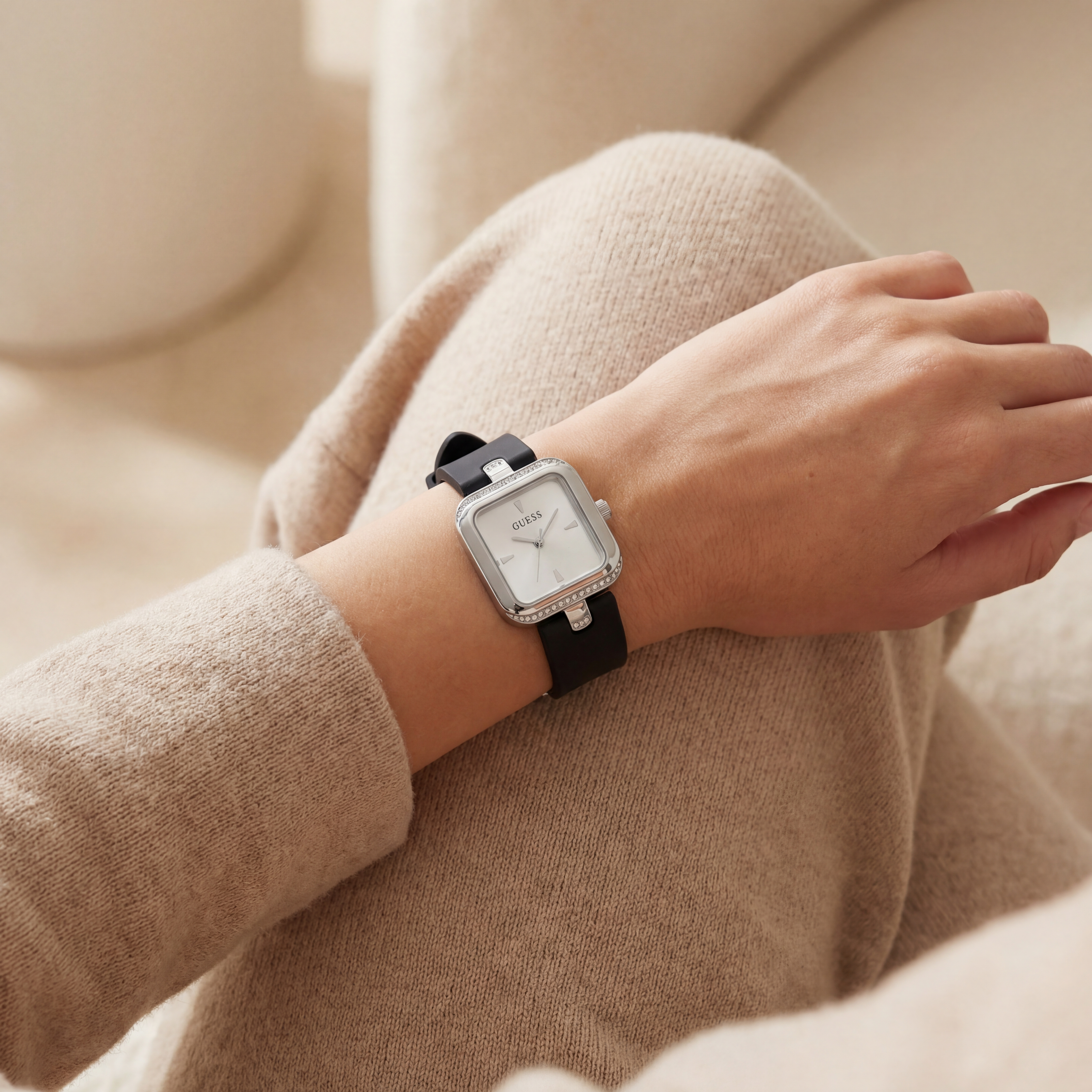 Guess Isla GW0926L1 Damenuhr